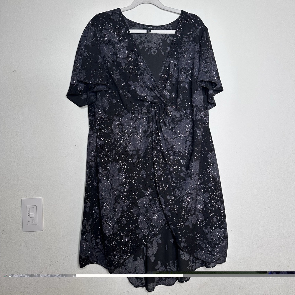 Torrid Womens Sz 2 Floral Sheer Georgette Twist Front BabyDoll Tunic Whimsigoth